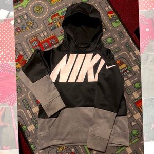 ❗️❗️SOLD❗️❗️Nike Logo Sweater